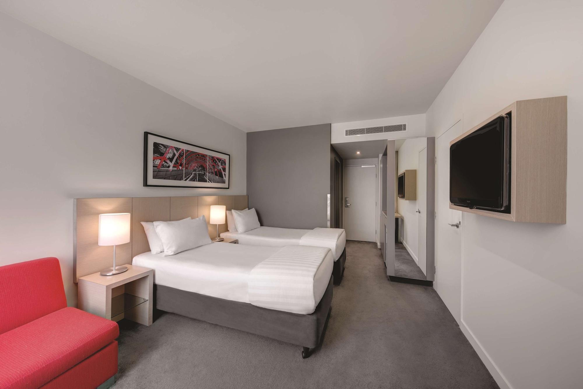 Travelodge Hotel Melbourne Docklands Екстер'єр фото
