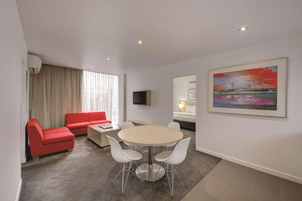 Travelodge Hotel Melbourne Docklands Екстер'єр фото