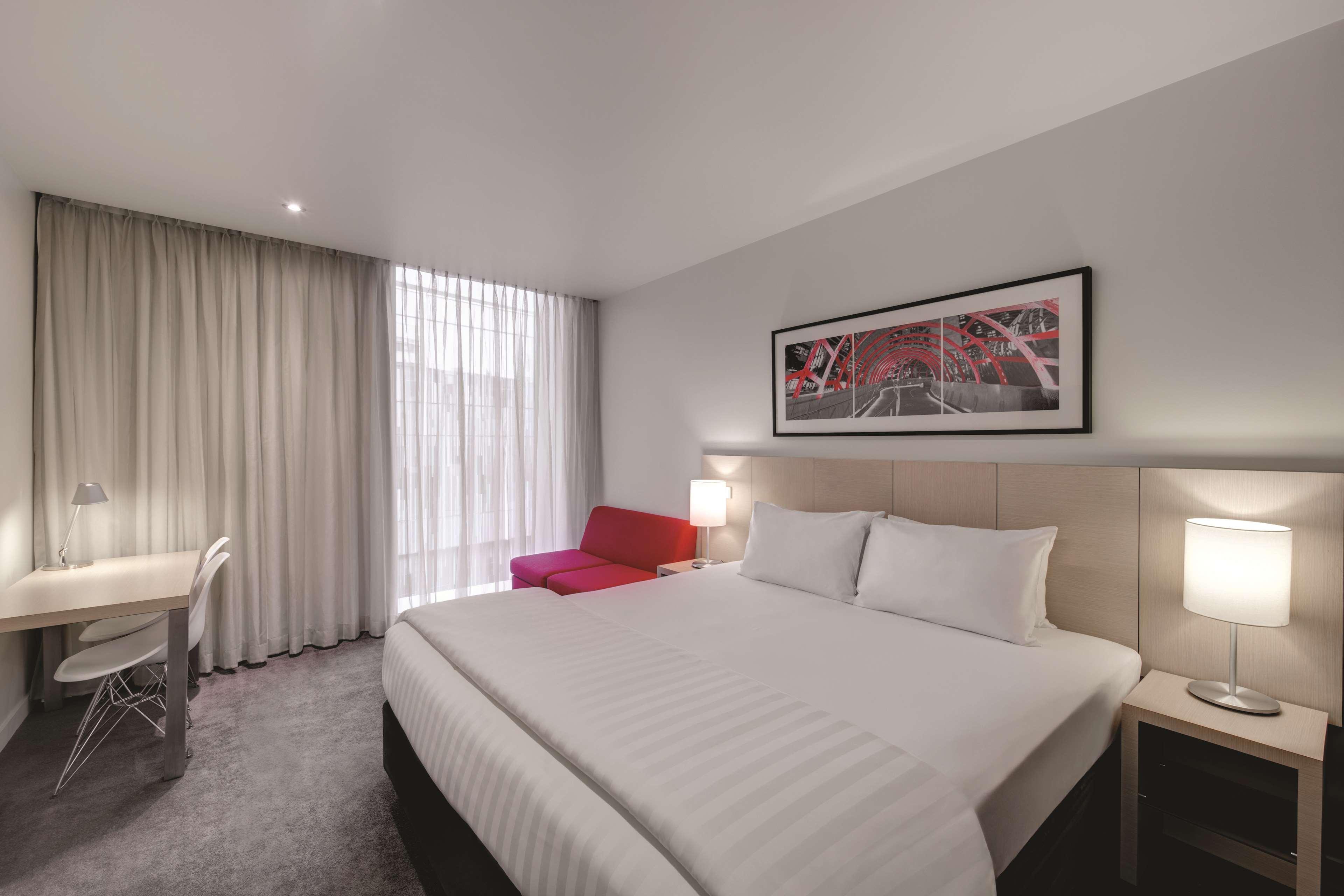 Travelodge Hotel Melbourne Docklands Екстер'єр фото