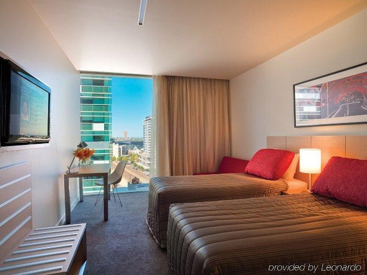 Travelodge Hotel Melbourne Docklands Екстер'єр фото