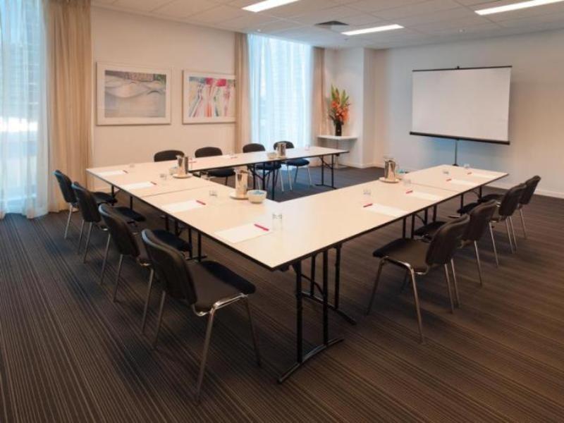 Travelodge Hotel Melbourne Docklands Екстер'єр фото