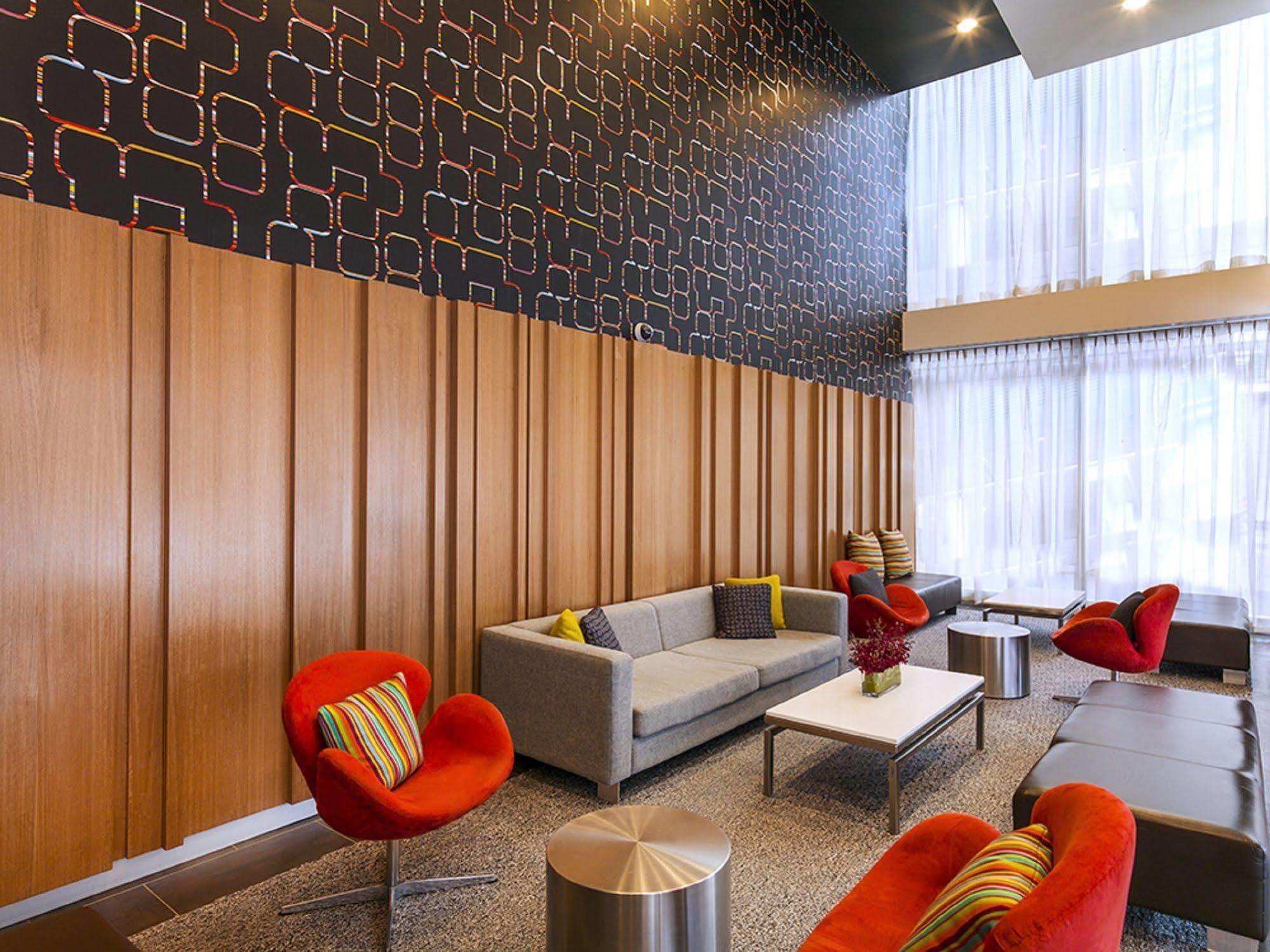 Travelodge Hotel Melbourne Docklands Екстер'єр фото