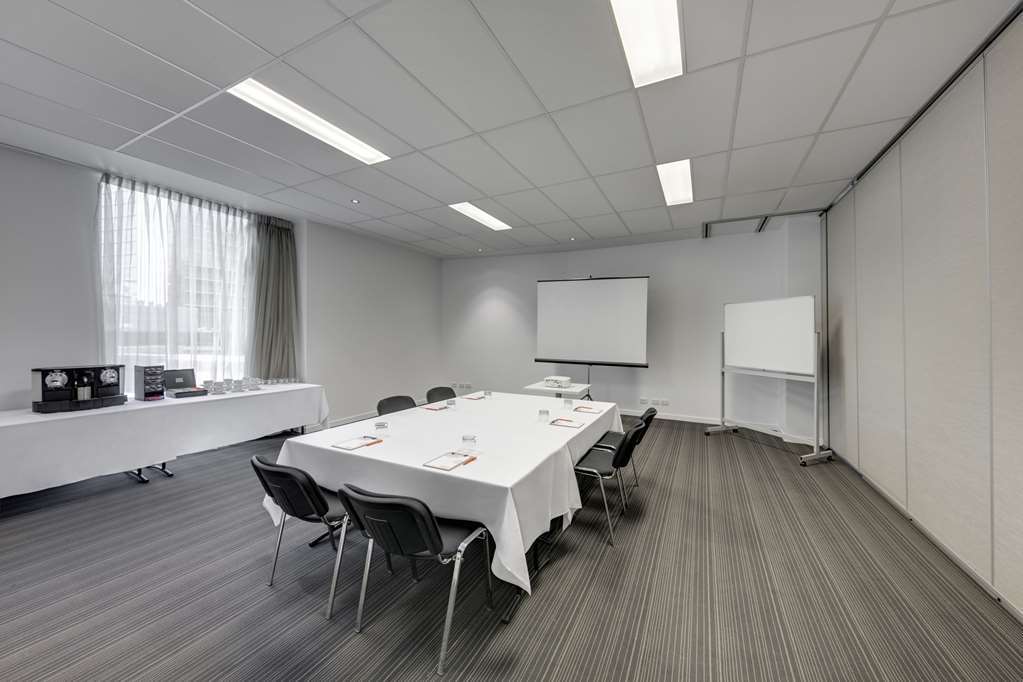Travelodge Hotel Melbourne Docklands Зручності фото
